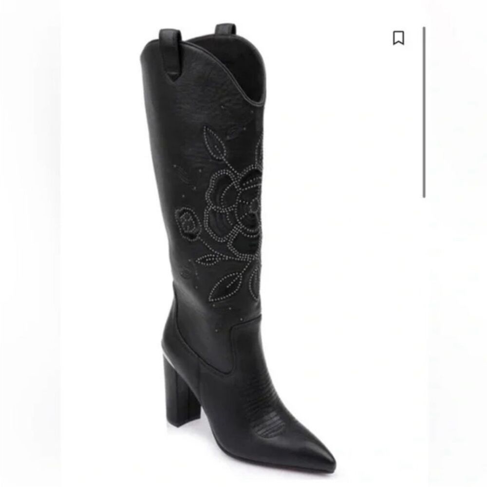 Danielxdiamond Women's Acadia Embroidered Western Boots - Pointed Toe